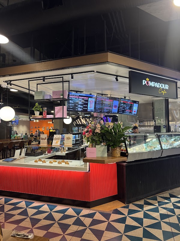 Pompadour Cafe